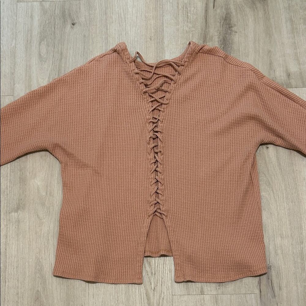 Storia Ribbed Long Sleeve Top in Peach M - Picture 6 of 7